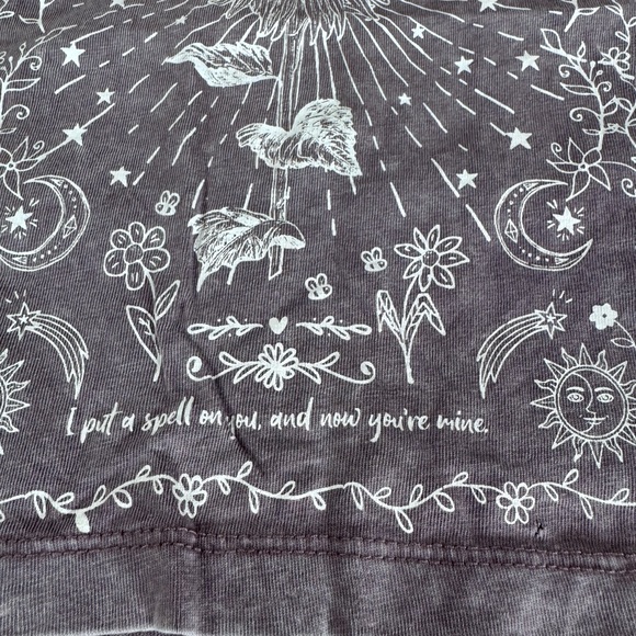 Purple Graphic Women's Top - Picture 3 of 4